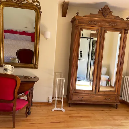 La Maison De Fernande Quezac (Lozere)
