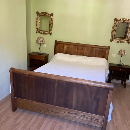 La Maison De Fernande Casa vacanze Quezac (Lozere)